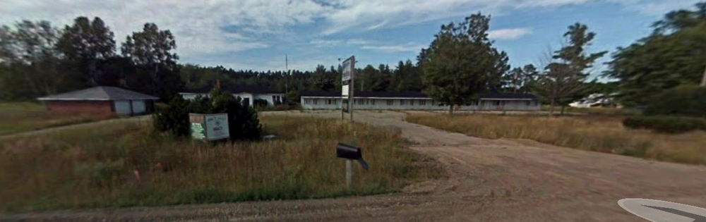Roberts Motel (Robert's Ultra Modern Cabins)